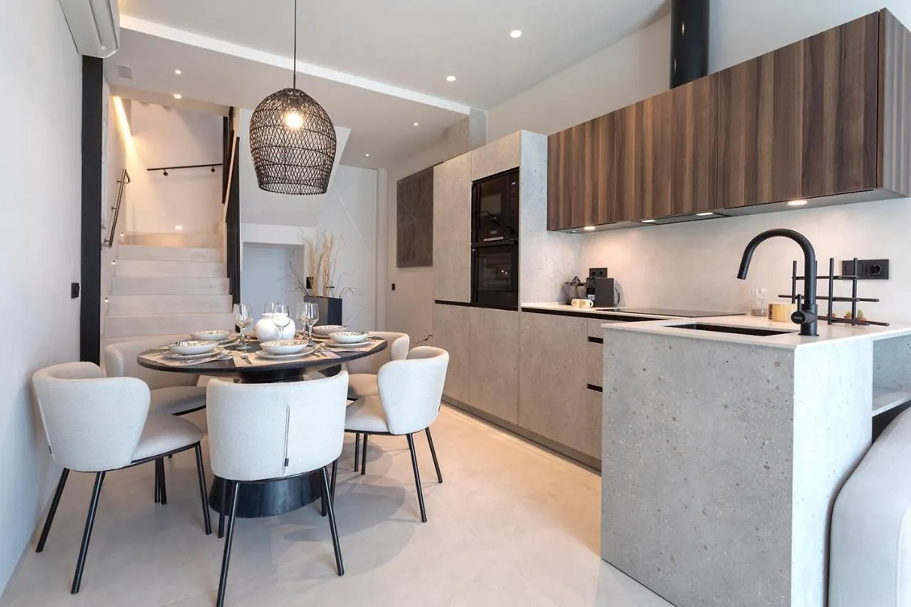 Apartment Magnificent Renovated 2Bd 2Bth Duplex With Terrace - City Centre Málaga