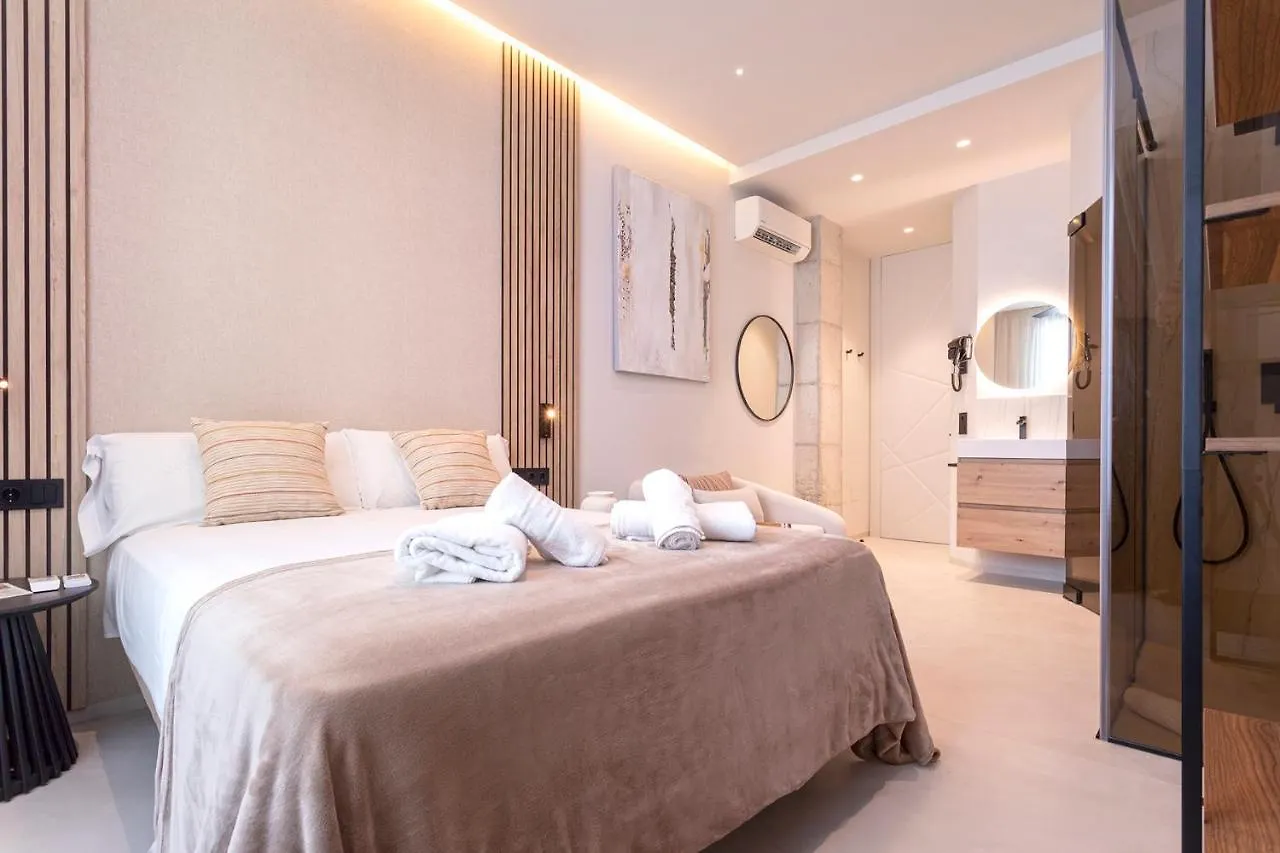 Magnificent Renovated 2Bd 2Bth Duplex With Terrace - City Centre Málaga 0*,  Spanien