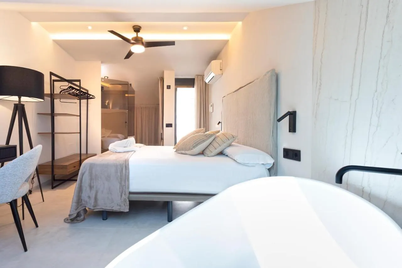 Magnificent Renovated 2Bd 2Bth Duplex With Terrace - City Centre Málaga Spanien